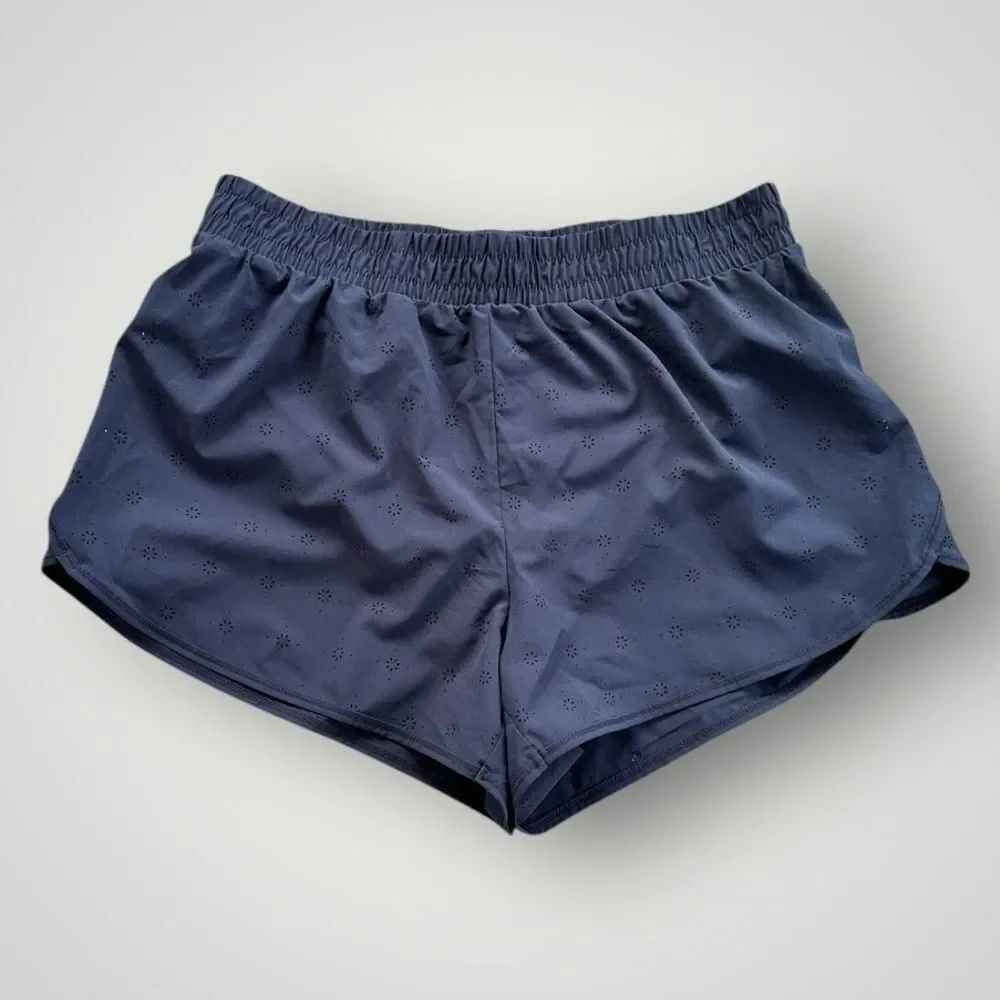 🎉5 for $45🎉 Yogalicious shorts sport athletic women size L blue